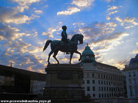 Posąg arcyksięcia Alberta w Wiedniu